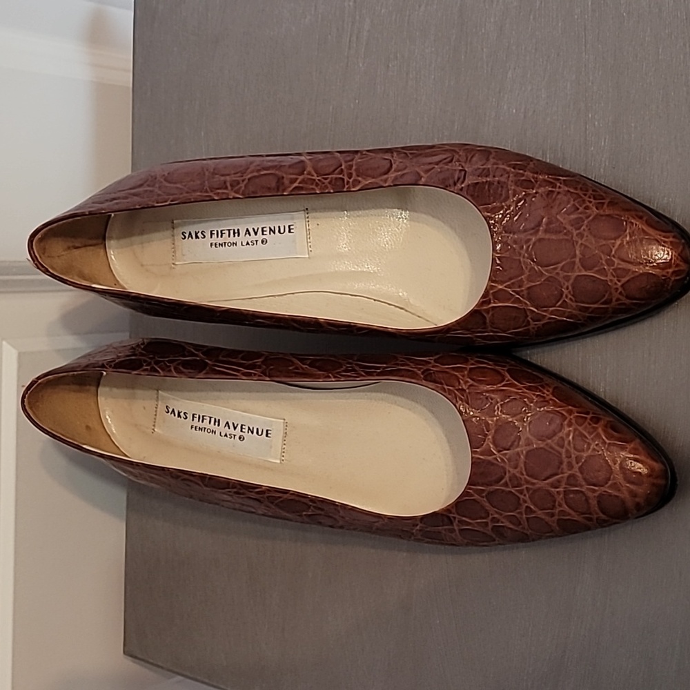 Saks Fifth Avenue alligator heels